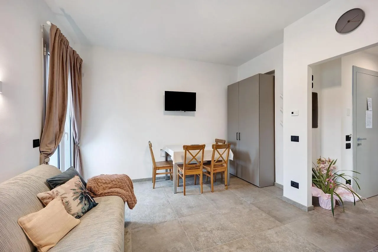 Antichi Ricordi - Il Nido Apartment Molino Nuovo  0*, Molino Nuovo (Savona)